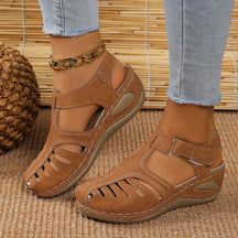 Sandália Feminina de Couro Elegance